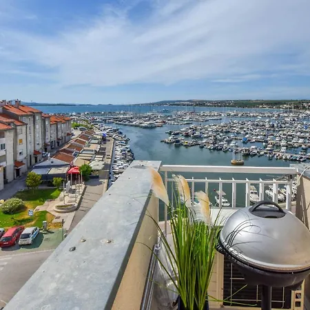 Nelly Apartment Biograd Na Moru